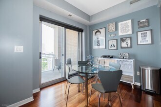 4350 N Broadway in Chicago, IL - Building Photo - Building Photo