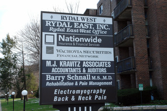 Rydal East-West in Rydal, PA - Building Photo - Building Photo