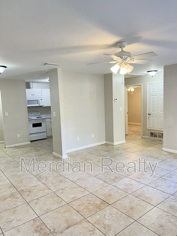 7222 SW 45th Pl in Gainesville, FL - Building Photo - Building Photo