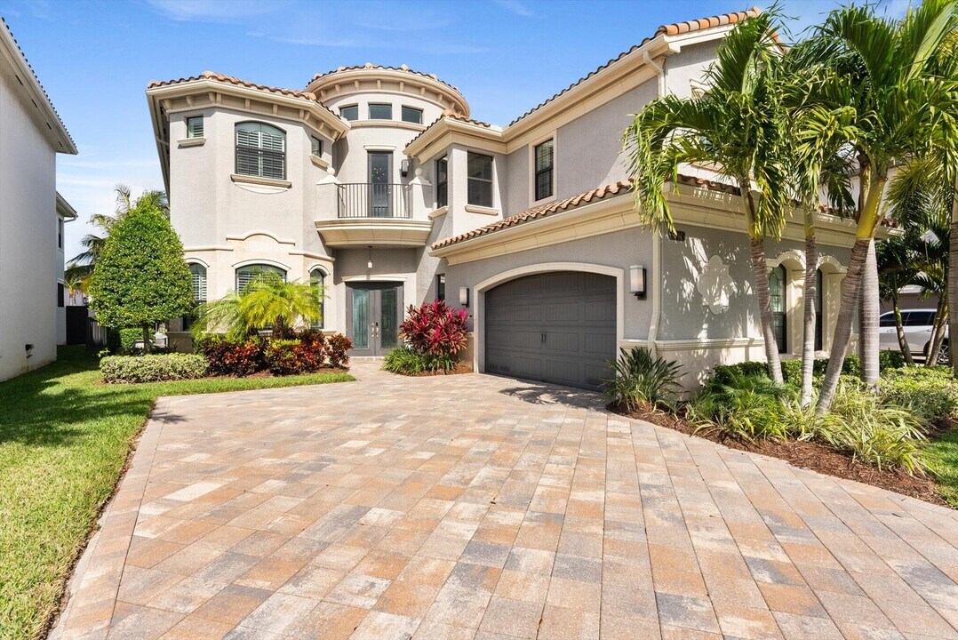 9741 Vitrail Ln in Delray Beach, FL - Building Photo