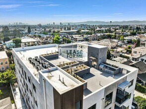 1538 S Wilton Pl in Los Angeles, CA - Building Photo - Building Photo