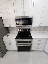 7511 Bay Prt Rd, Unit 5 in Orlando, FL - Building Photo - Building Photo