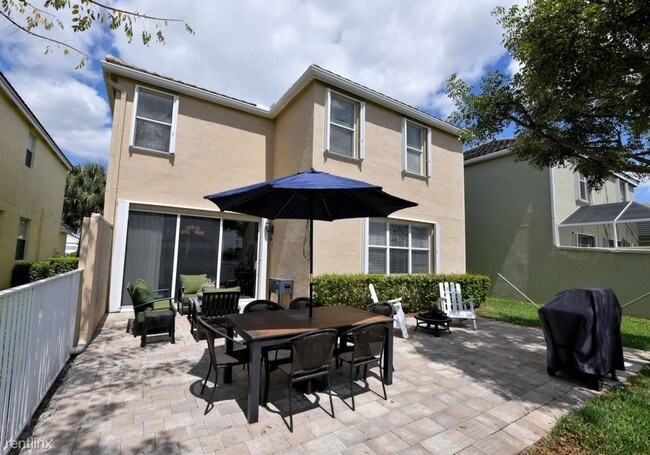 158 Berenger Walk in Royal Palm Beach, FL - Foto de edificio - Building Photo