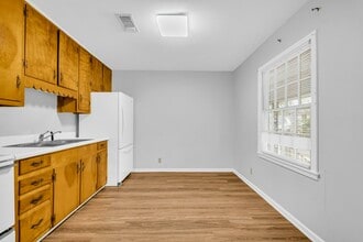 412 6th St S, Unit #6 in Columbus, MS - Foto de edificio - Building Photo