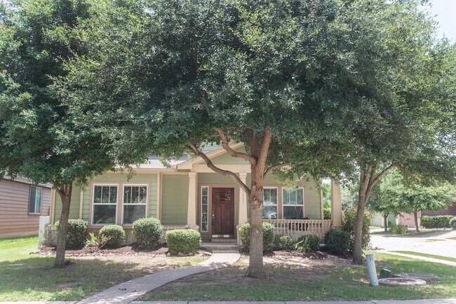 property at 1521 Huckleberry Ln