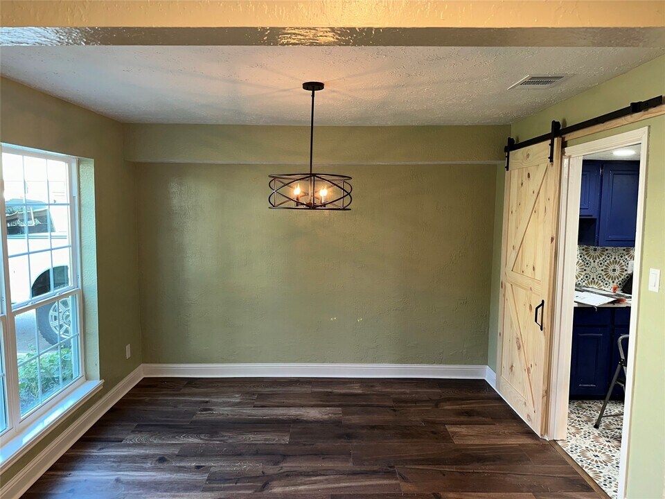 14663 Perthshire Rd in Houston, TX - Building Photo