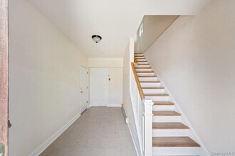 14 Southfield Ave in Dobbs Ferry, NY - Building Photo - Building Photo