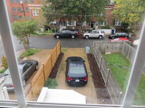 112 N Peyton St in Alexandria, VA - Foto de edificio - Building Photo