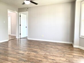 1013 Mile High Dr in Clarksville, TN - Building Photo - Building Photo