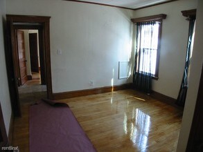 65 Wareham St-Unit -Apt 1 in Medford, MA - Building Photo - Building Photo