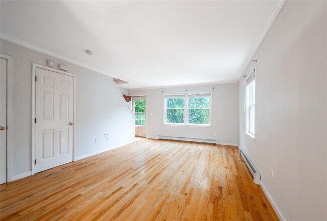 60 Remington Pl in New Rochelle, NY - Building Photo - Building Photo