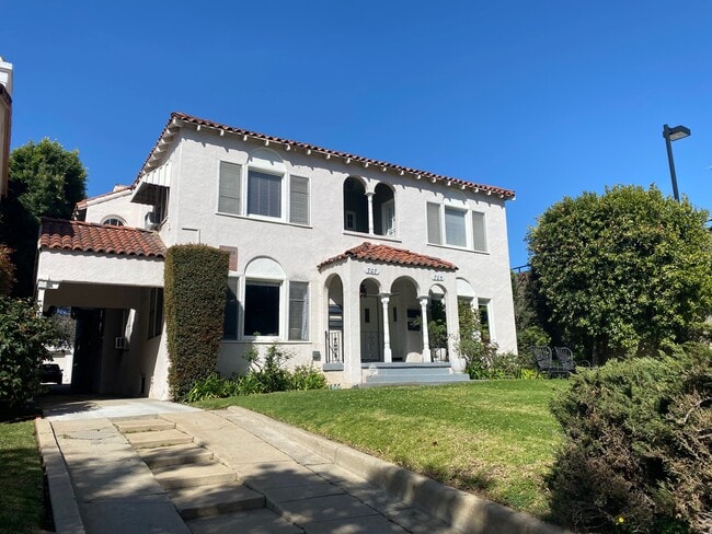 705 Brent Ave, Unit Lower