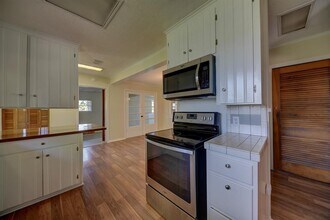 415 Silliman St in Sealy, TX - Building Photo - Building Photo