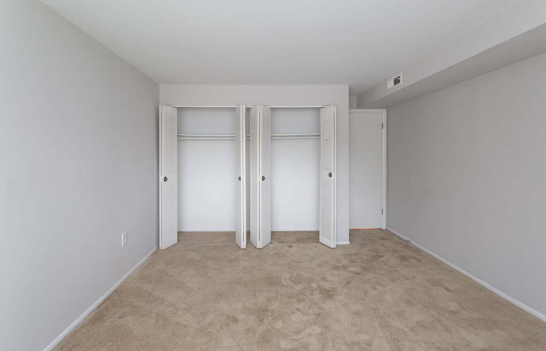 Beacon Pointe Apartments and Townhomes in Sparrows Point, MD - Foto de edificio