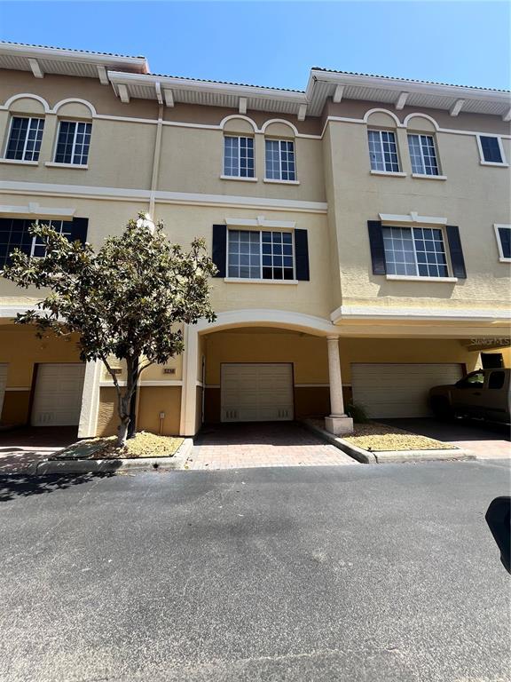 property at 5238 W Kennedy Blvd