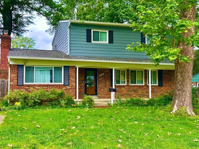 property at 4900 Laguna Rd
