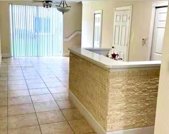 6368 Landings Way in Tamarac, FL - Building Photo - Building Photo