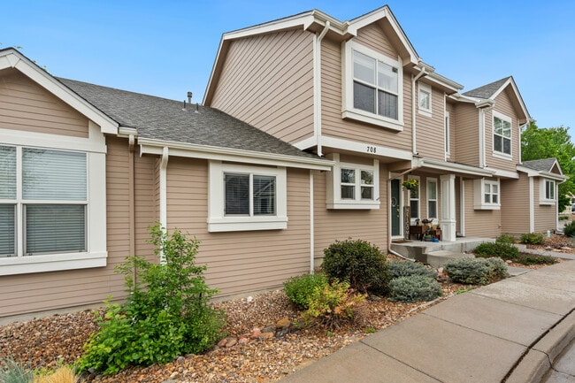 property at 708 Crown Ridge Ln