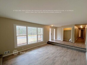 3327 Salem E Dr SE in Conyers, GA - Foto de edificio - Building Photo
