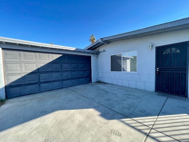 property at 31890 Avenida La Paloma