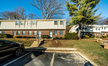 233 Holly Dr in King of Prussia, PA - Building Photo - Building Photo