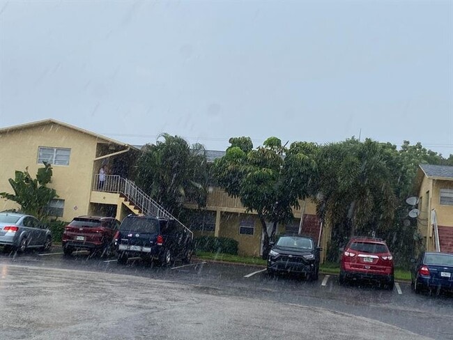 property at 477 Sunshine Dr