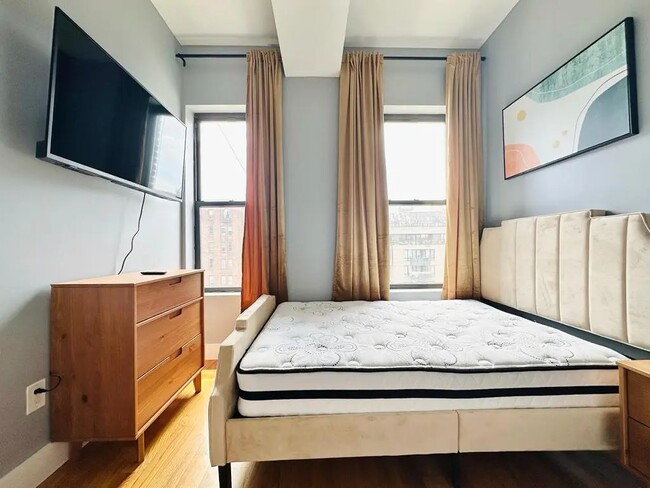 Furnished room/NOT APARTMENT in Brooklyn, NY - Building Photo - Building Photo