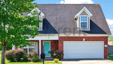 4041 Sequoia Trail in Spring Hill, TN - Foto de edificio - Building Photo