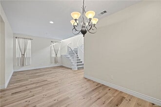 28355 Stansfield Ln in Santa Clarita, CA - Building Photo - Building Photo