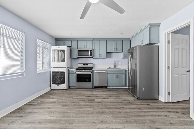 property at 1024 Loma Ave
