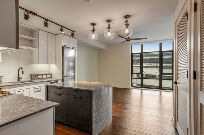 property at 70 N St SE