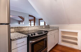 45 High St in Candia, NH - Building Photo - Building Photo
