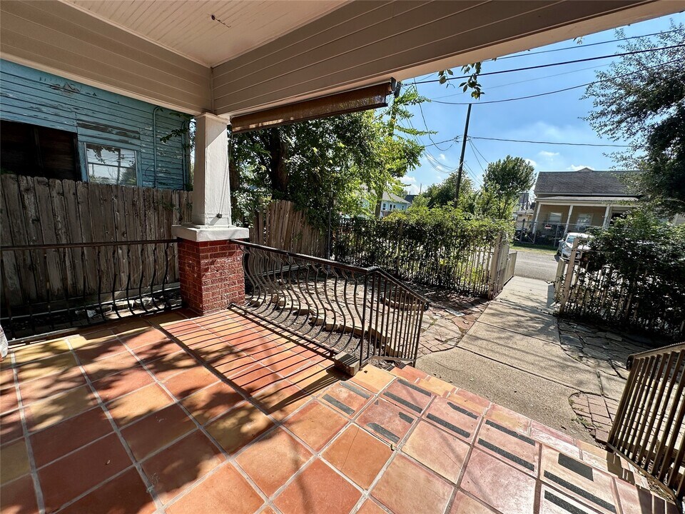 405 James St in Houston, TX - Foto de edificio