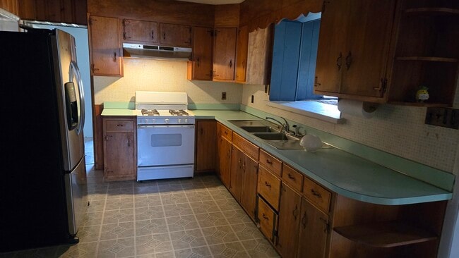 property at 1175 PA-390