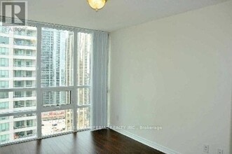 35-2135 Hollywood Ave in Toronto, ON - Building Photo - Building Photo
