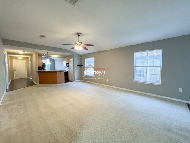 2423 Flintstone Dr in Cantonment, FL - Building Photo - Building Photo