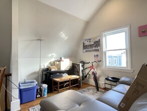 839 Parker St, Unit 1 in Boston, MA - Building Photo - Building Photo