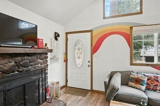 24990 Marion Ridge Dr in Idyllwild, CA - Building Photo - Building Photo