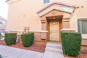 6590 Tumbleweed Ridge Ln in Henderson, NV - Building Photo - Building Photo