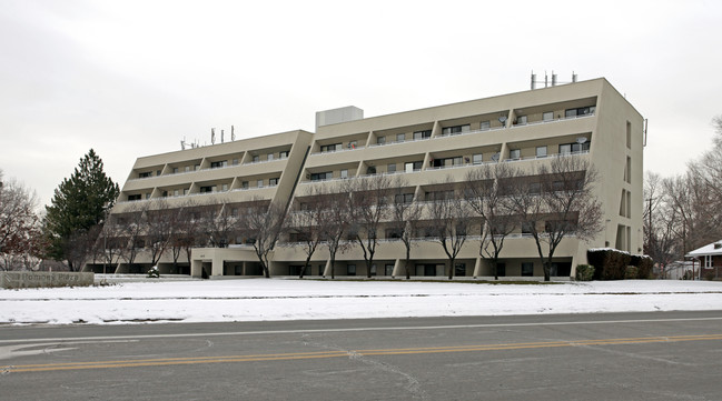 Romney Plaza