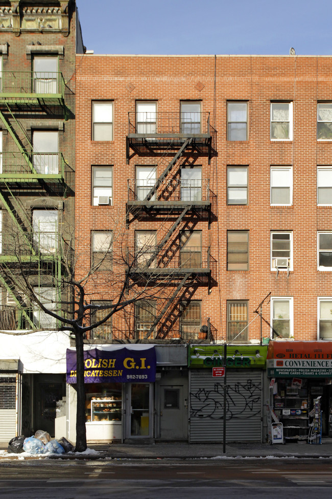 109 1st Ave in New York, NY - Foto de edificio - Building Photo