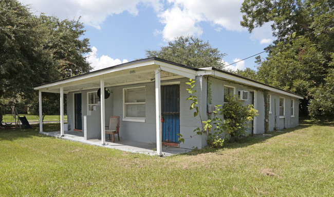 4968-4974 Paris Ave | 4 Units in Jacksonville, FL - Building Photo - Building Photo