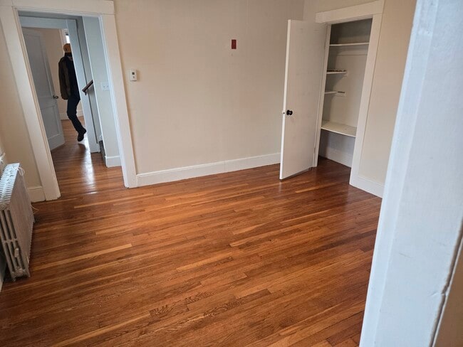 124 Bacon St, Unit B in Waltham, MA - Building Photo - Building Photo
