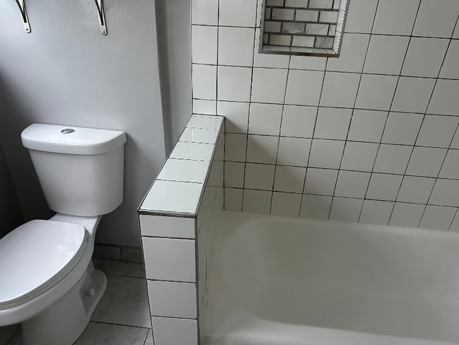 4286 Leimert Blvd in Los Angeles, CA - Foto de edificio - Building Photo