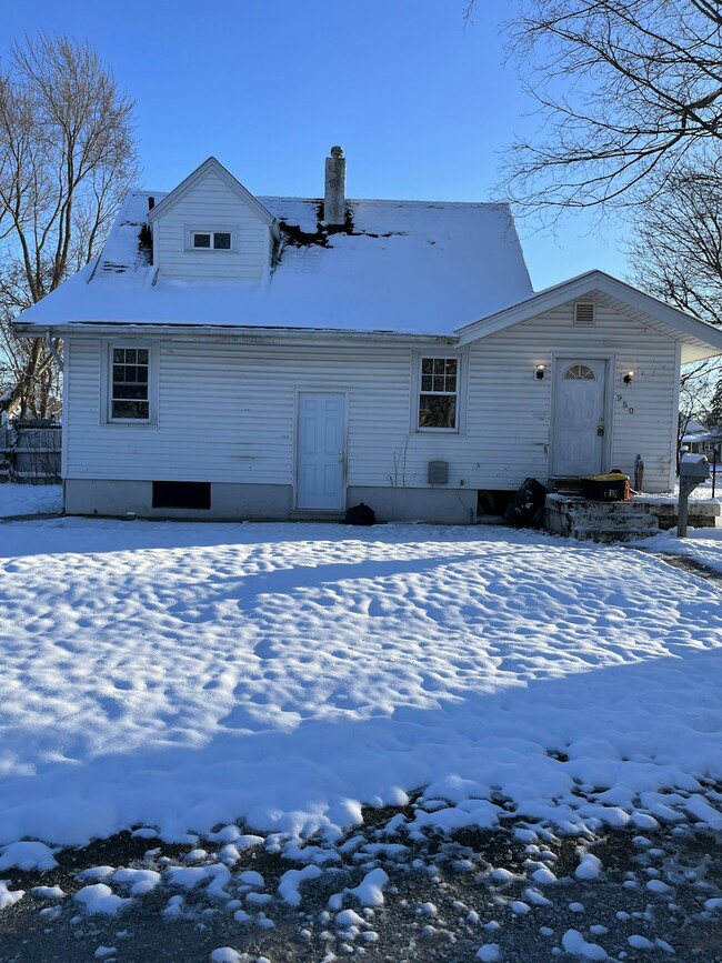 property at 950 East Dr