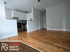 515 W Melrose St, Unit #511-416 in Chicago, IL - Building Photo - Building Photo