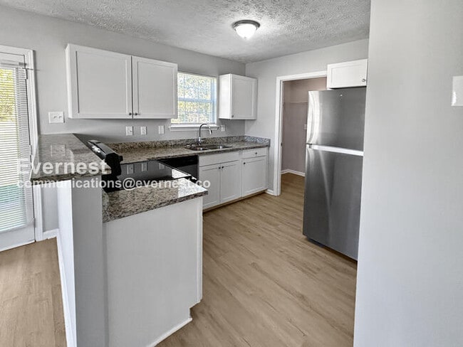 218 Dove Pl in Social Circle, GA - Building Photo - Building Photo