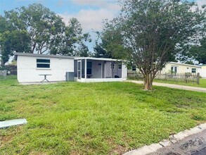 8096 Rose Terrace N in Seminole, FL - Building Photo - Building Photo