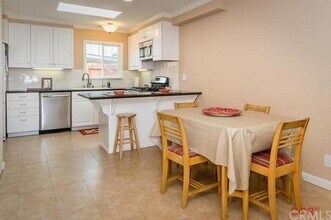 1542 Newport St in San Luis Obispo, CA - Building Photo - Building Photo