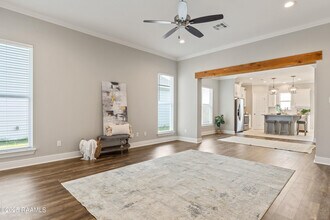 208 Adry Ln in Youngsville, LA - Building Photo - Building Photo